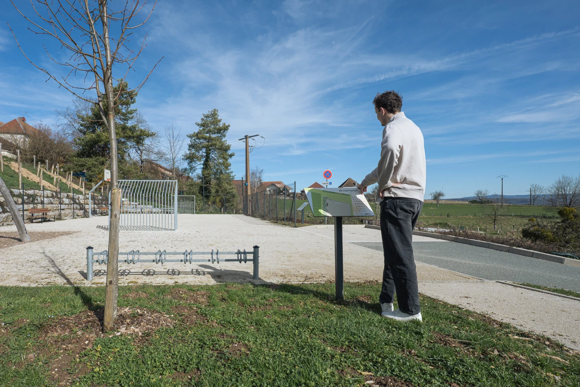 You are currently viewing Création d’un espace de loisirs intergénérationnel