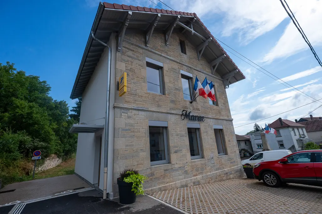 Bâtiment de la mairie de Vellevans